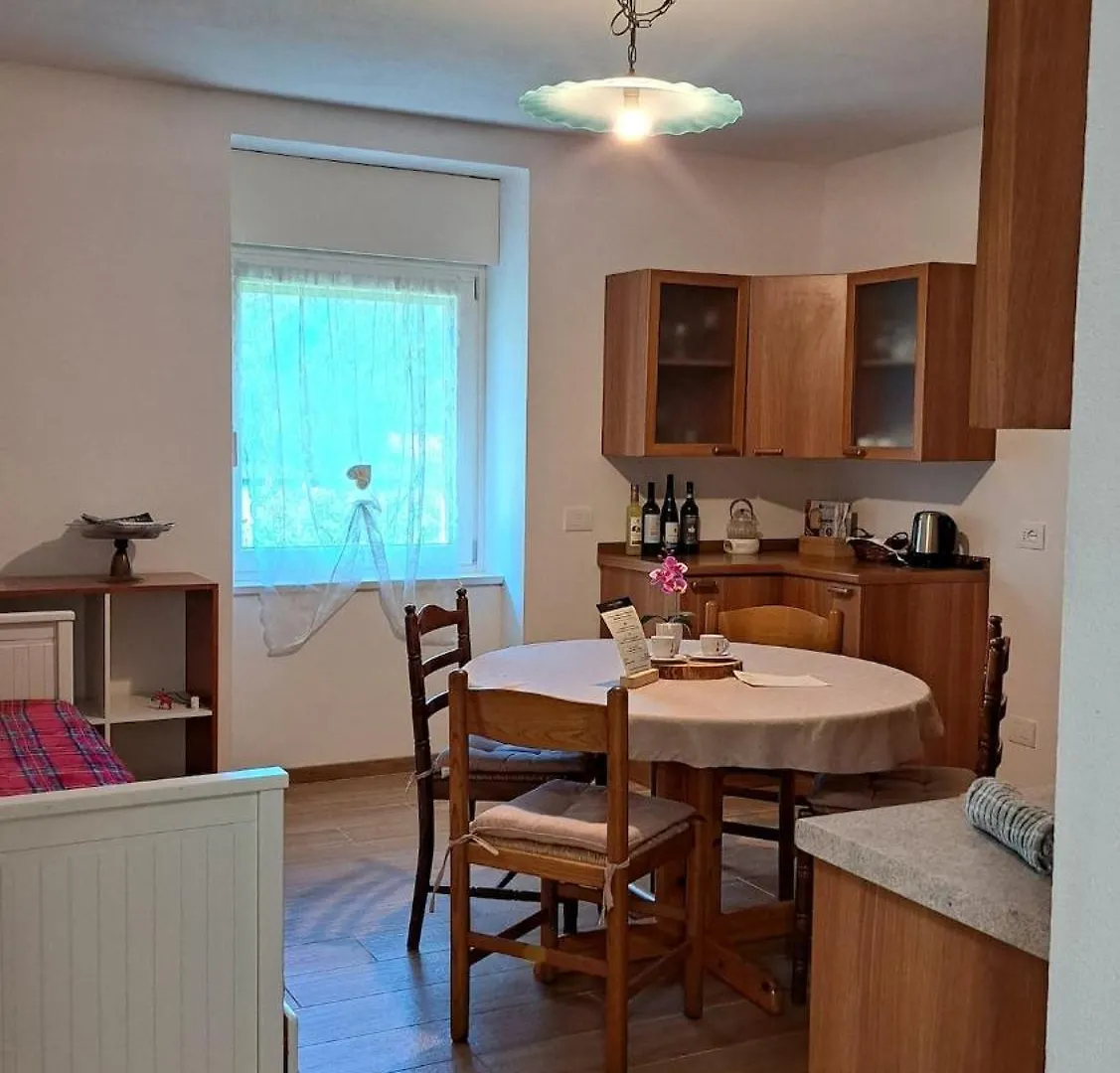 Apartment In Somaggia - Casacamillo Riva